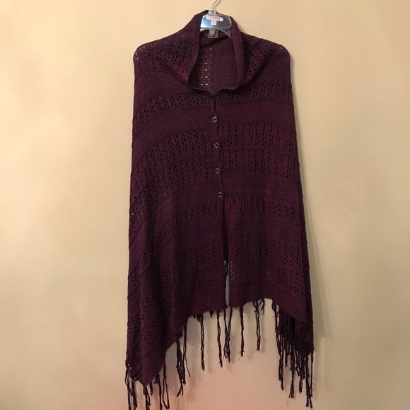 LulaRoe Mimi Poncho - Picture 1 of 5